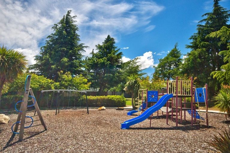 Photo of property in 19a Remarkables Crescent, Frankton, Queenstown, 9300