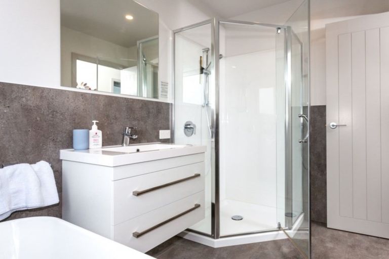 Photo of property in 37 Longreach Drive, Cooks Beach, Whitianga, 3591