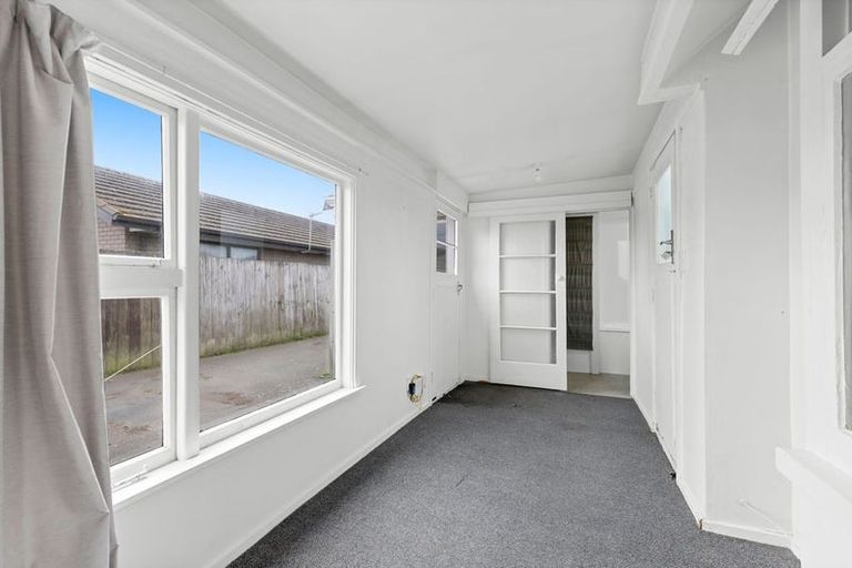 Photo of property in 2/76 Oram Avenue, New Brighton, Christchurch, 8061