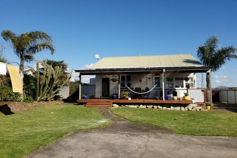 Photo of property in 42 Jellicoe Avenue, Tuakau, 2121