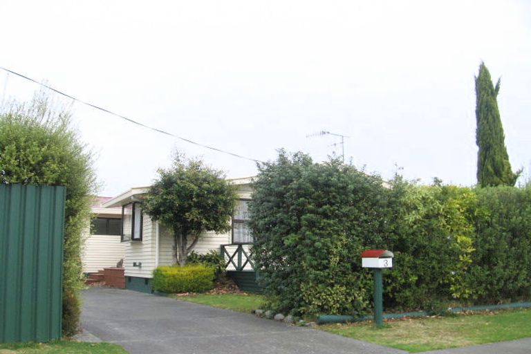 Photo of property in 3 Blenheim Street, Taradale, Napier, 4112