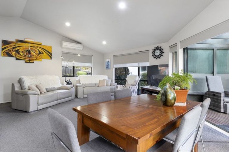 Photo of property in 2 Astor Place, Welcome Bay, Tauranga, 3112