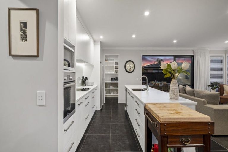 Photo of property in 8 Sarcodia Place, Papamoa Beach, Papamoa, 3118