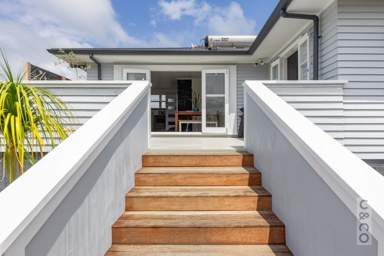 Photo of property in 38 Queen Street, Riverhead, 0820