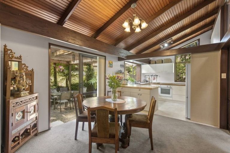Photo of property in 43 Barlow Place, Chatswood, Auckland, 0626