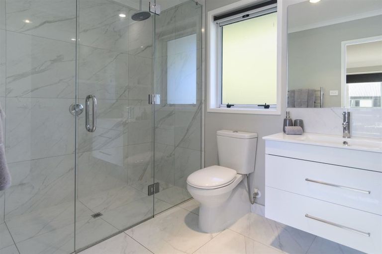 Photo of property in 59 Awataha Crescent, Pyes Pa, Tauranga, 3110