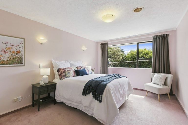 Photo of property in 39 Satara Crescent, Khandallah, Wellington, 6035