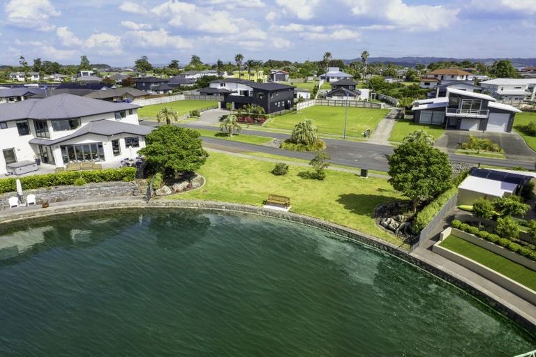 Photo of property in 14 Mariners Haven, One Tree Point, 0118