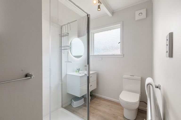 Photo of property in 30 Beach Road, Waikawa, Picton, 7220