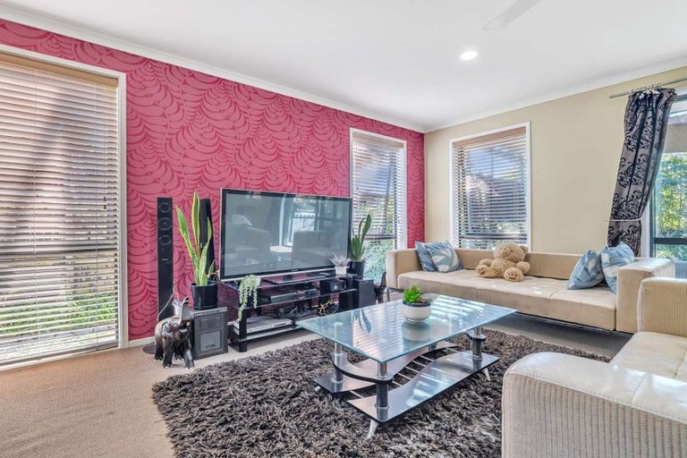 Photo of property in 45b Springs Road, Parakai, 0830