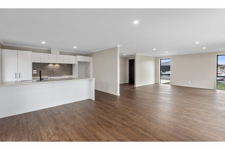 Photo of property in 12 Parera Crescent, Tikipunga, Whangarei, 0112