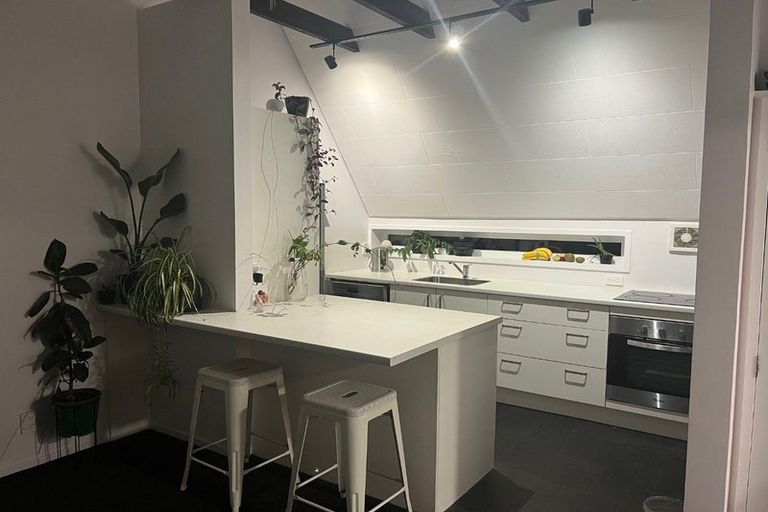 Photo of property in 1/99 Major Hornbrook Road, Mount Pleasant, Christchurch, 8081