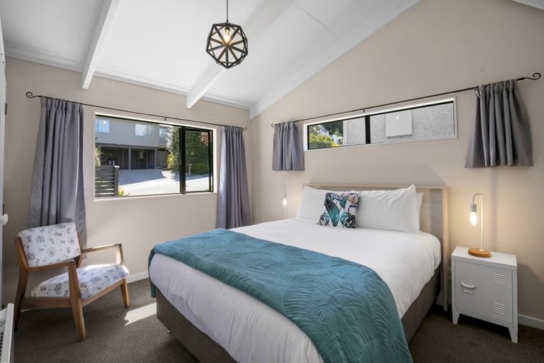 Photo of property in 39b Greenstone Place, Fernhill, Queenstown, 9300