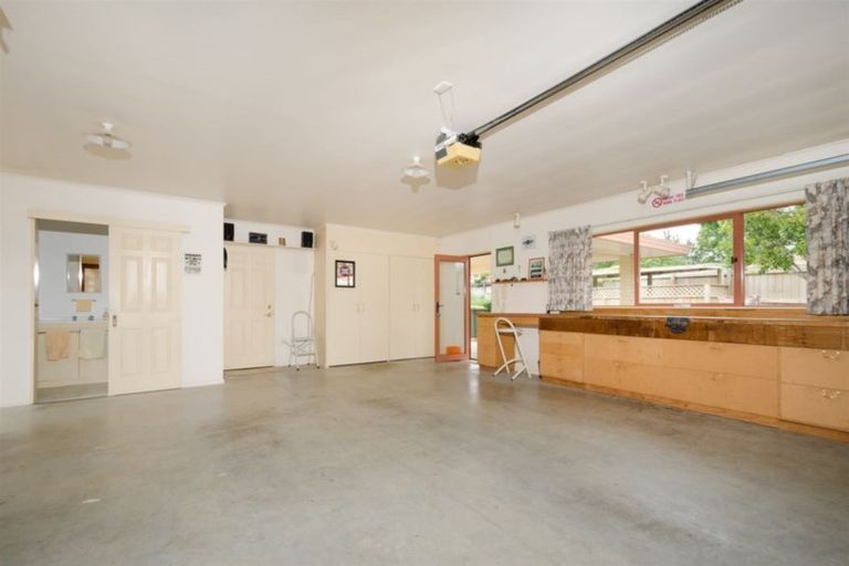 Photo of property in 24 Sunny Crescent, Huapai, Kumeu, 0810