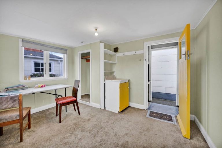 Photo of property in 5 Raleigh Street, Vogeltown, New Plymouth, 4310