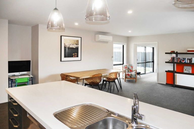 Photo of property in 32 Karere Avenue, Marshland, Christchurch, 8083