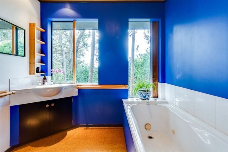 Photo of property in 235 Poraiti Road, Poraiti, Napier, 4182