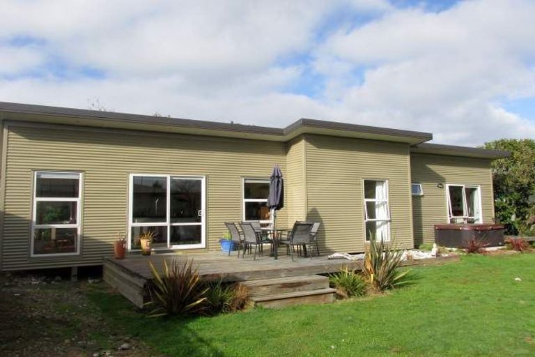 Photo of property in 50 Dick Street, Reefton, 7830