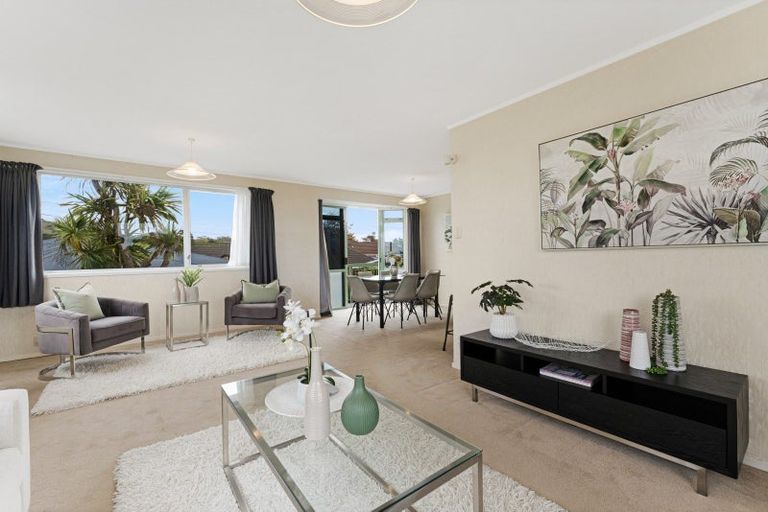 Photo of property in 101 Namata Road, One Tree Hill, Auckland, 1061