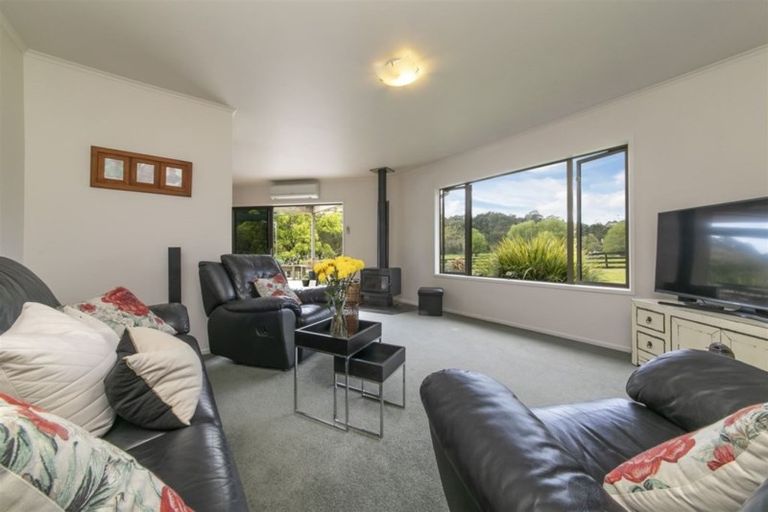 Photo of property in 16 Stevens Lane, Waitoki, Kaukapakapa, 0871