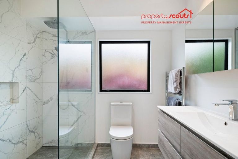 Photo of property in 9 Millisle Place, East Tamaki Heights, Auckland, 2016