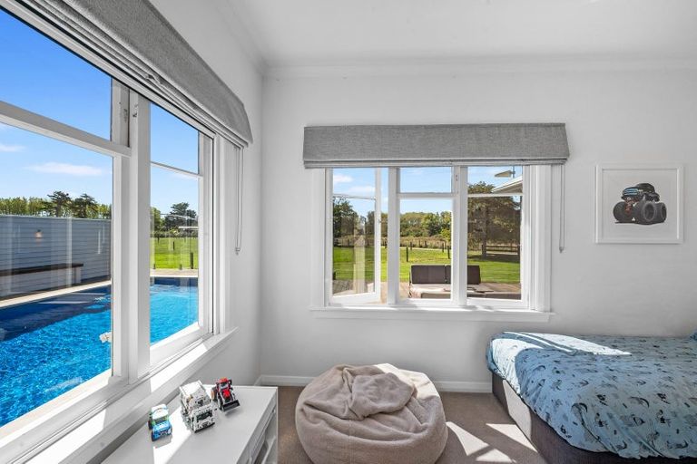 Photo of property in 13 Trotting Course Drive, Kumeu, 0891