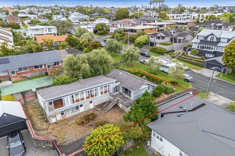 Photo of property in 5 Beacholm Road, Takapuna, Auckland, 0622