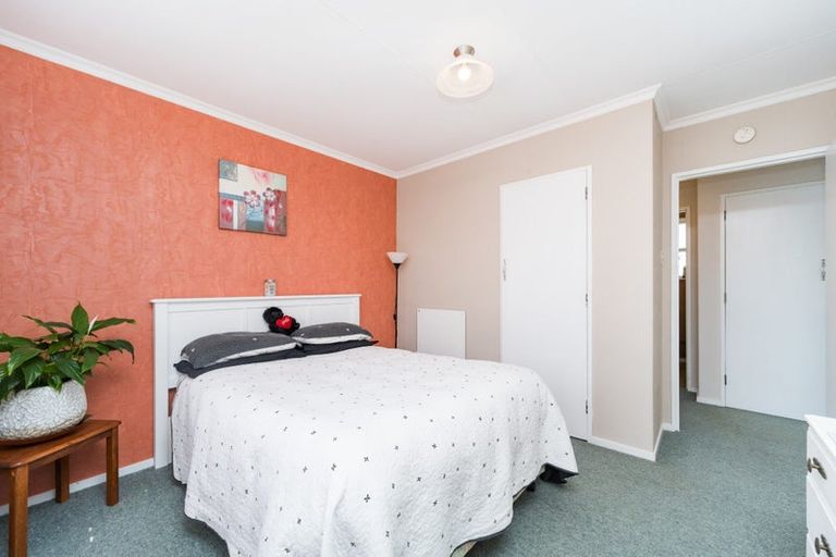 Photo of property in 28 Karamea Crescent, Kelvin Grove, Palmerston North, 4414
