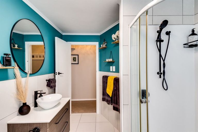 Photo of property in 12 Otatara Road, Taradale, Napier, 4112