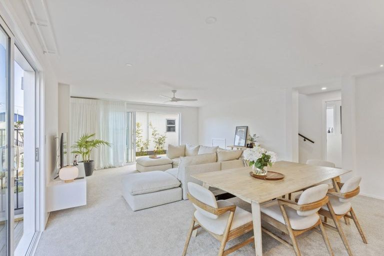 Photo of property in 199a Gill Street, Strandon, New Plymouth, 4312