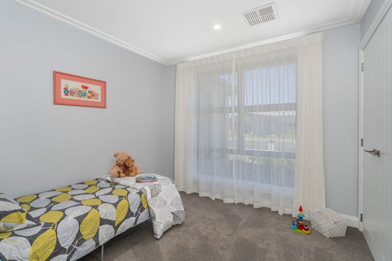 Photo of property in 1 Ngaroma Crescent, Whitianga, 3510