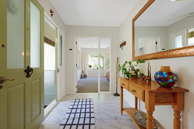 Photo of property in 19 Sea Poppy Way, Otaihanga, Paraparaumu, 5036