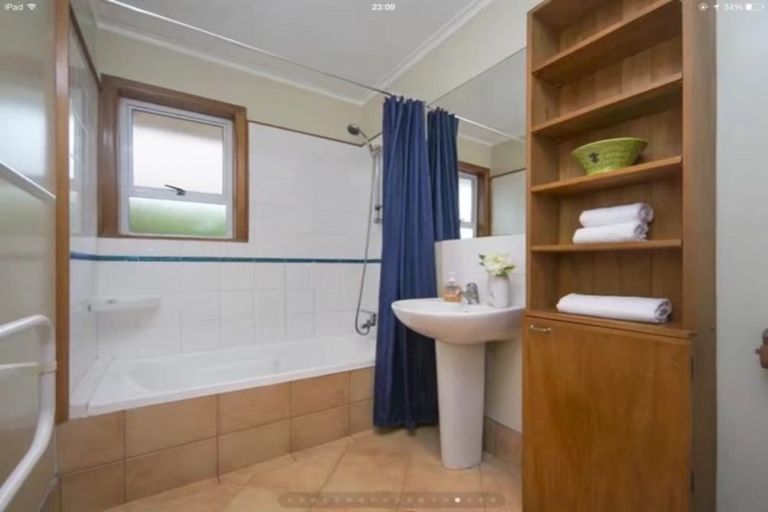 Photo of property in 146 Glengarry Road, Glen Eden, Auckland, 0602