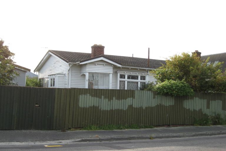 Photo of property in 6 Bond Street, Waltham, Christchurch, 8023
