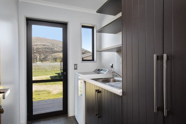 Photo of property in 90 Willowbank Road, Queensberry, Cromwell, 9383