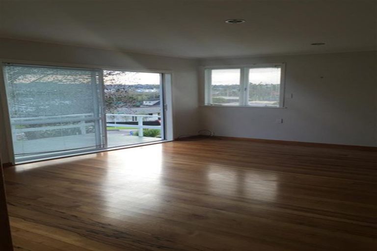 Photo of property in 36 Bond Crescent, Forrest Hill, Auckland, 0620