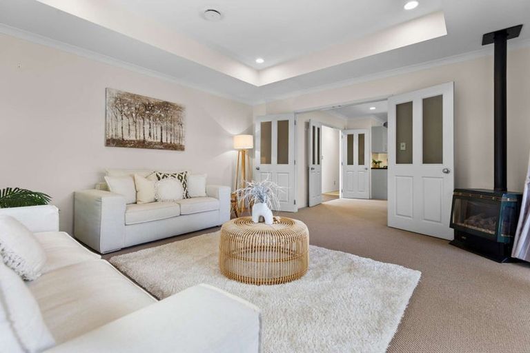 Photo of property in 2 Gibson Place, Papamoa Beach, Papamoa, 3118