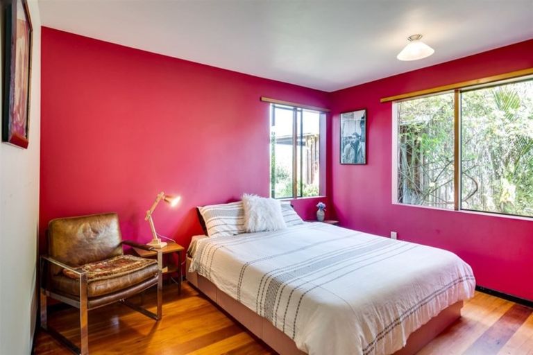 Photo of property in 235 Poraiti Road, Poraiti, Napier, 4182