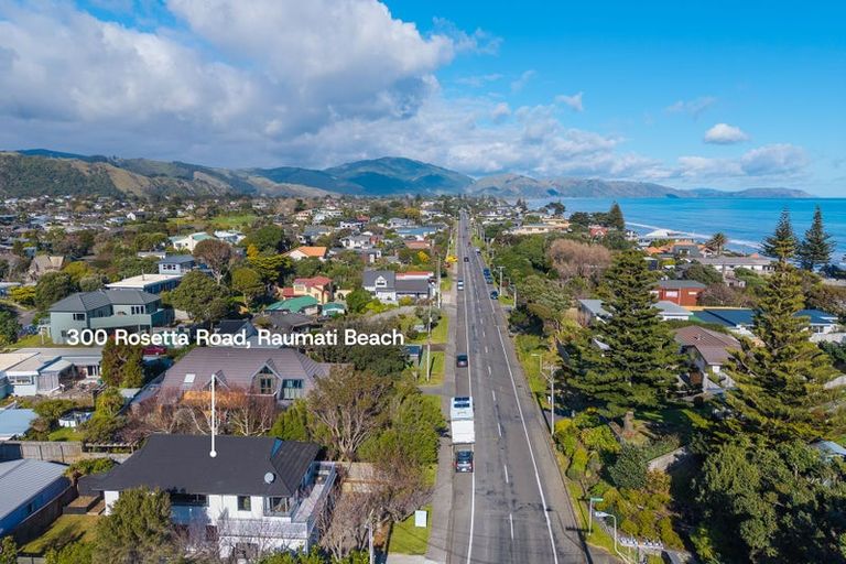 Photo of property in 300 Rosetta Road, Raumati Beach, Paraparaumu, 5032