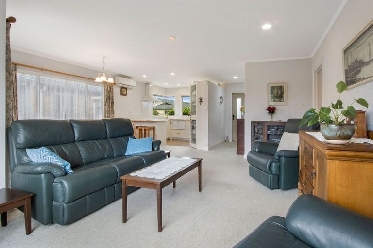 Photo of property in 20 Donegal Place, Katikati, 3129