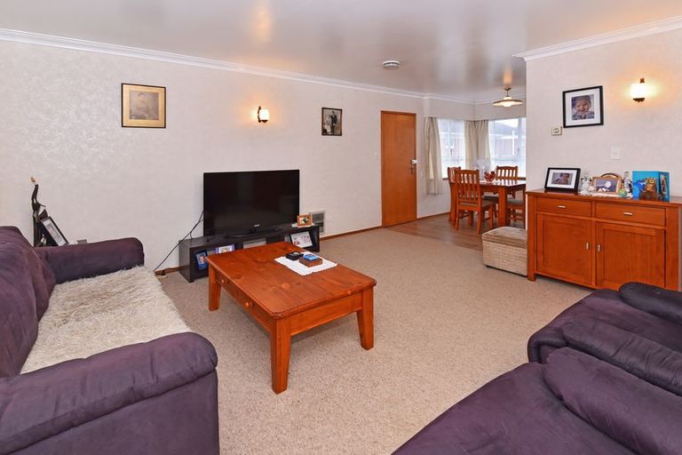 Photo of property in 8b Rimu Road, Mangere Bridge, Auckland, 2022