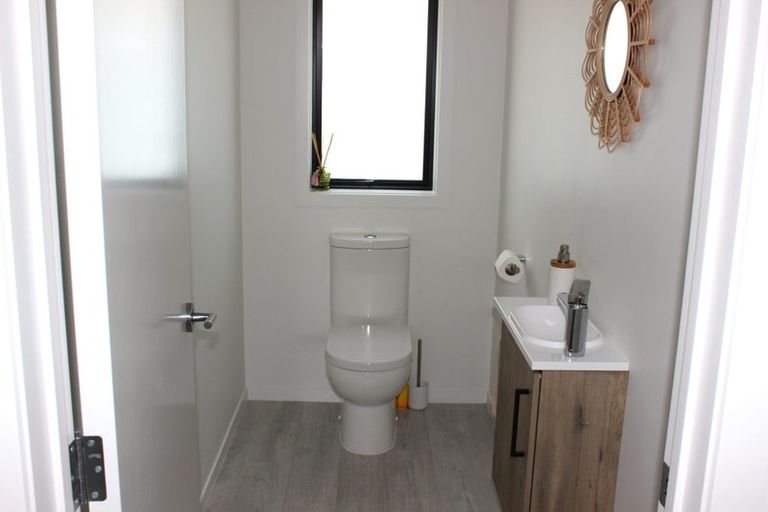 Photo of property in 2 Kotare Way, Matarangi, Whitianga, 3592