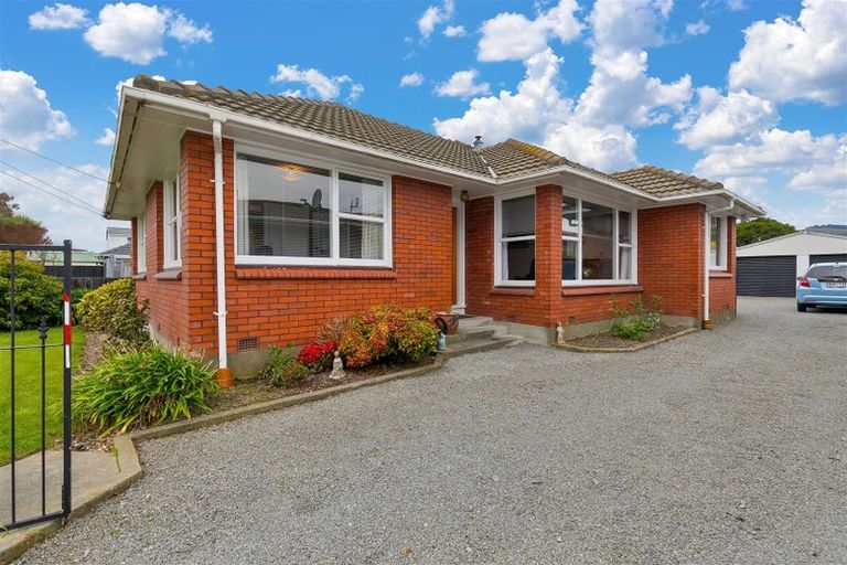 Photo of property in 112 Sparks Road, Hoon Hay, Christchurch, 8025