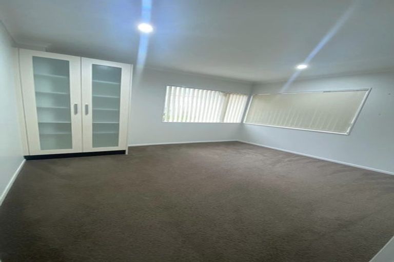 Photo of property in 8 Lyell Court, Clover Park, Auckland, 2019