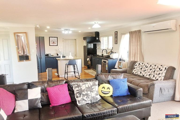 Photo of property in 2/75 Russell Road, Manurewa, Auckland, 2102