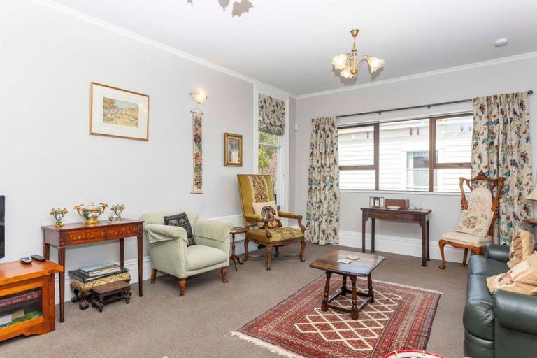 Photo of property in 21 Victoria Avenue, Dannevirke, 4930