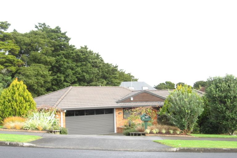 Photo of property in 48 Wairere Road, The Gardens, Auckland, 2105