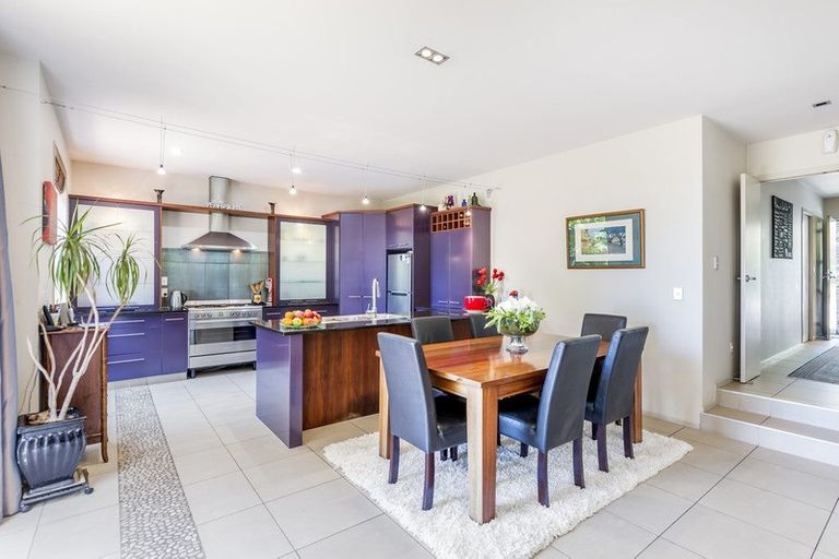 Photo of property in 20a Glenross Drive, Wattle Downs, Auckland, 2103