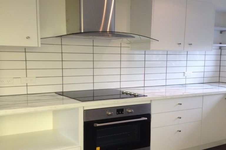 Photo of property in 47 Chartwell Drive, Crofton Downs, Wellington, 6035