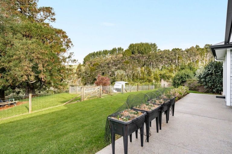 Photo of property in 101 Mount Albion Rise, Taupaki, Henderson, 0782
